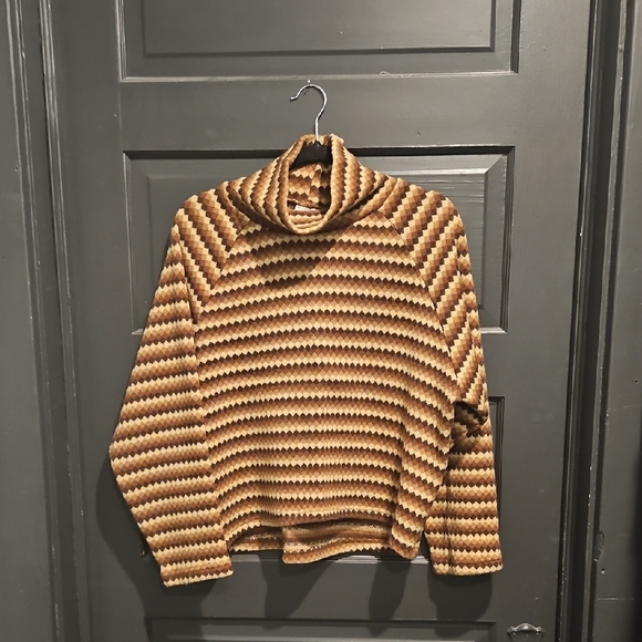 OGL Sweaters - OGL Brown and Tan Turtleneck Sweater Classic Knit Design